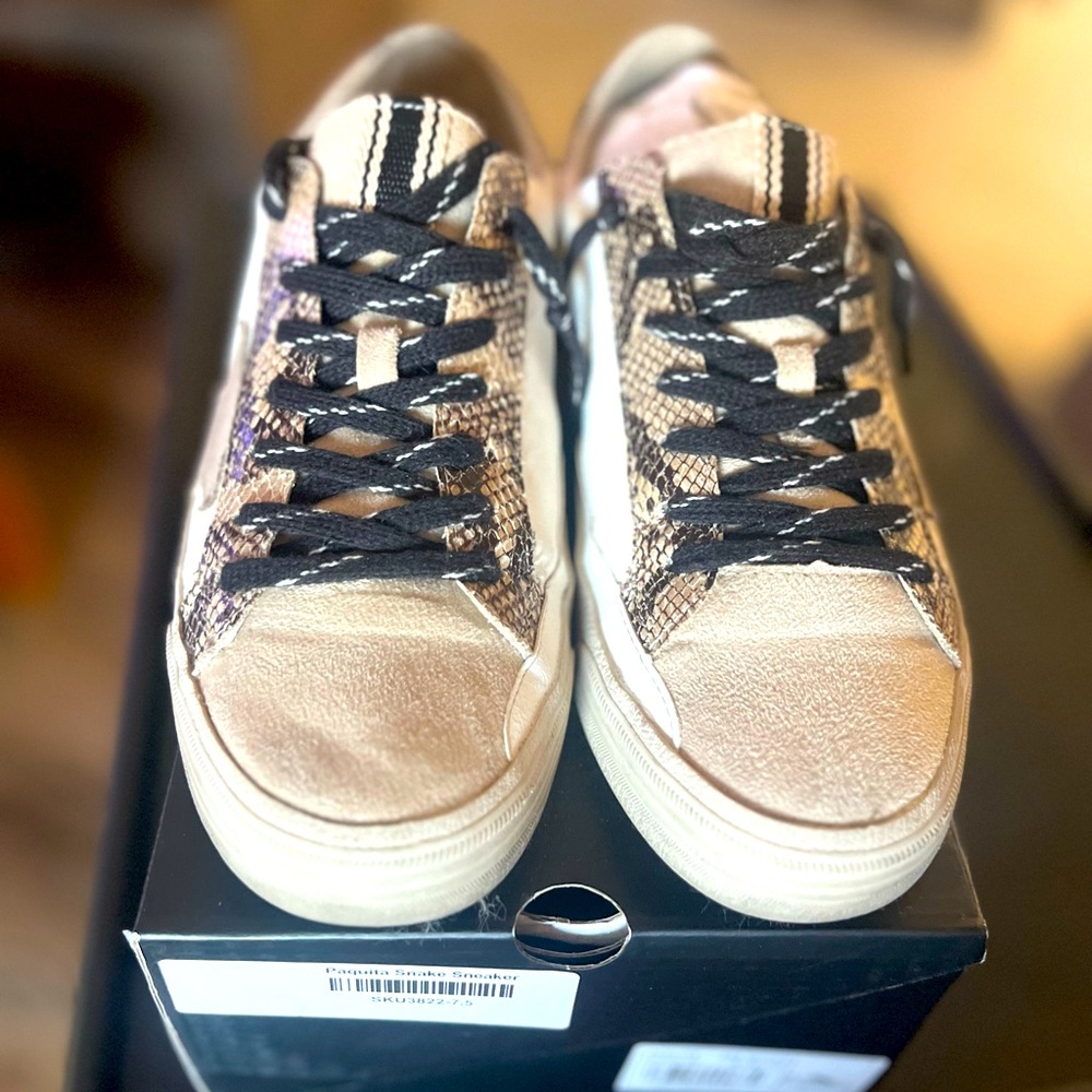 ShuShop Sneakers